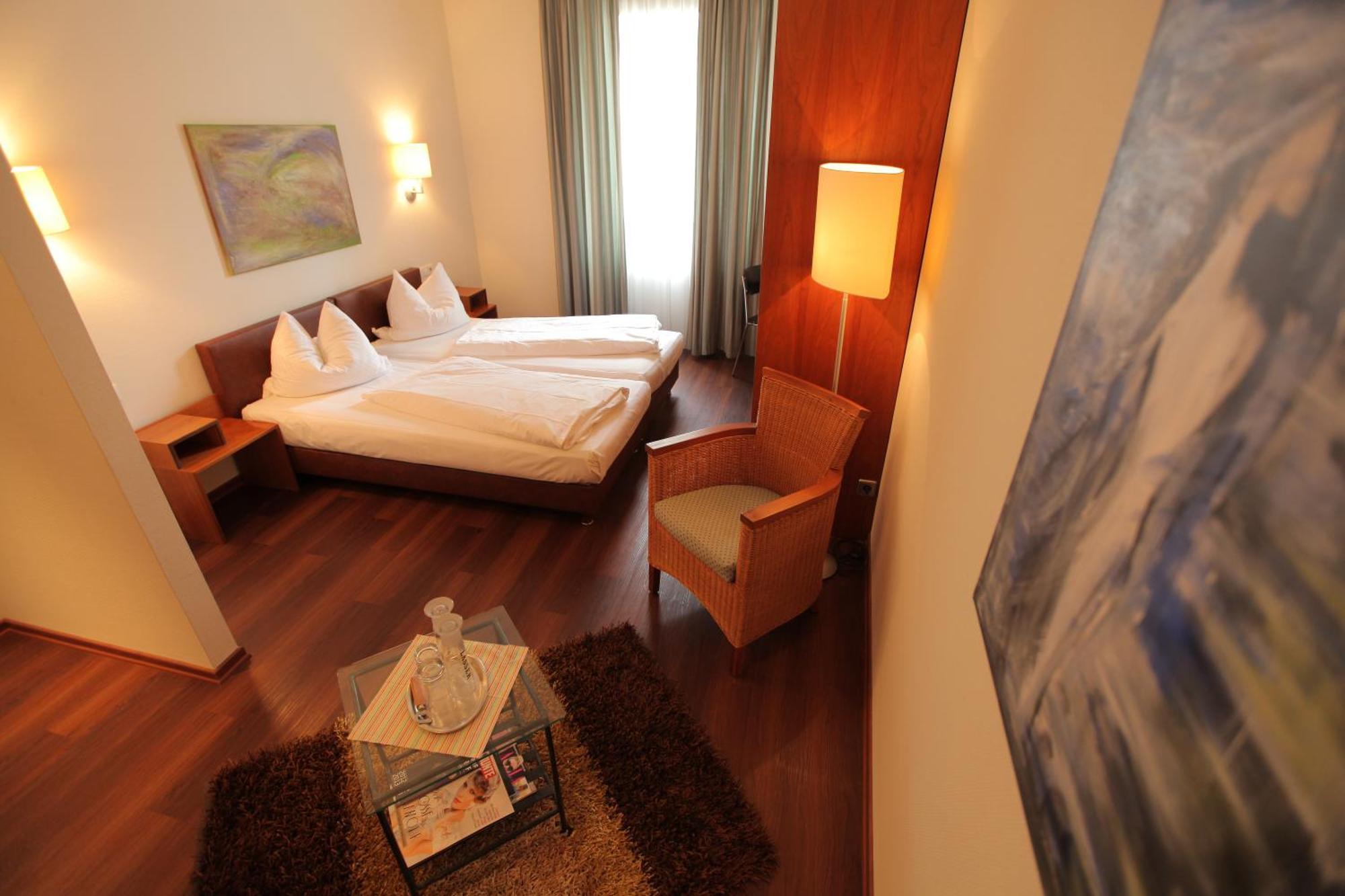 Hotel Mariotto Am Burghof Lörrach Extérieur photo